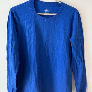 the Nike tee long sleeve shirt